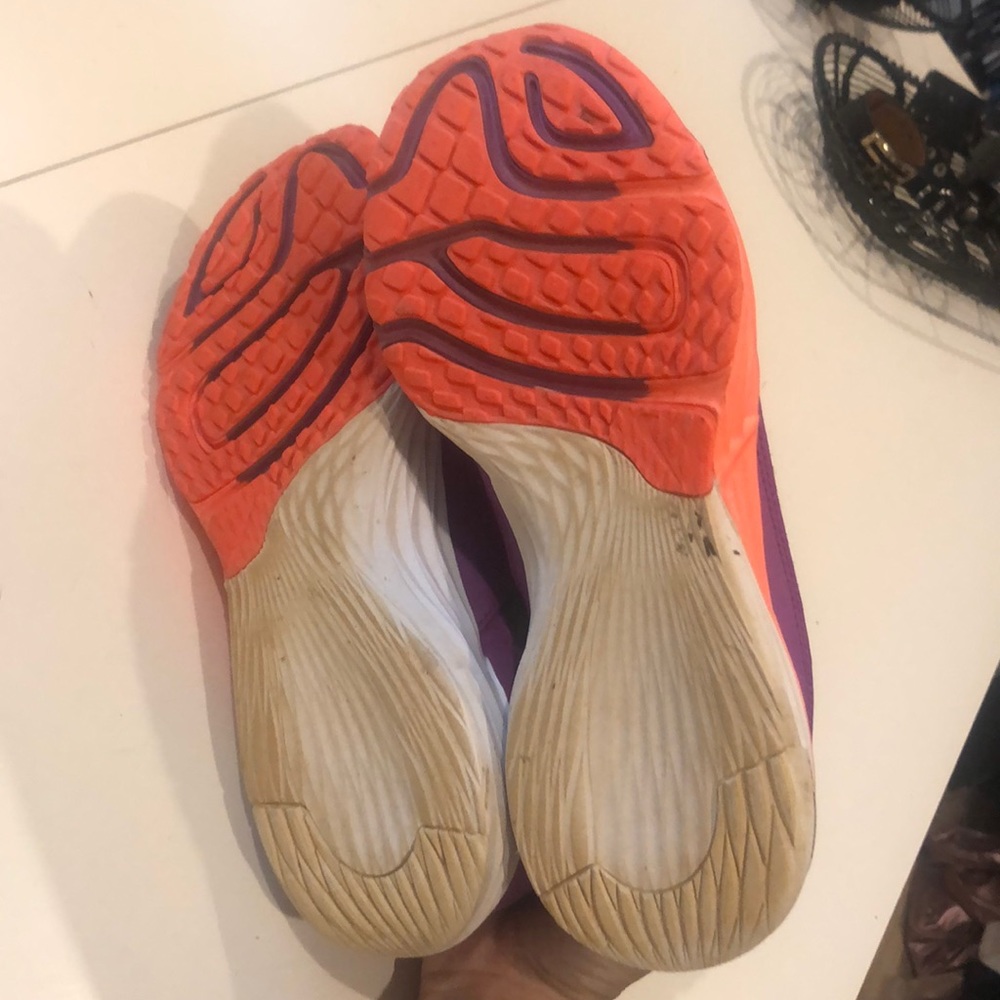 Nike Shoes - Picture 4 of 4